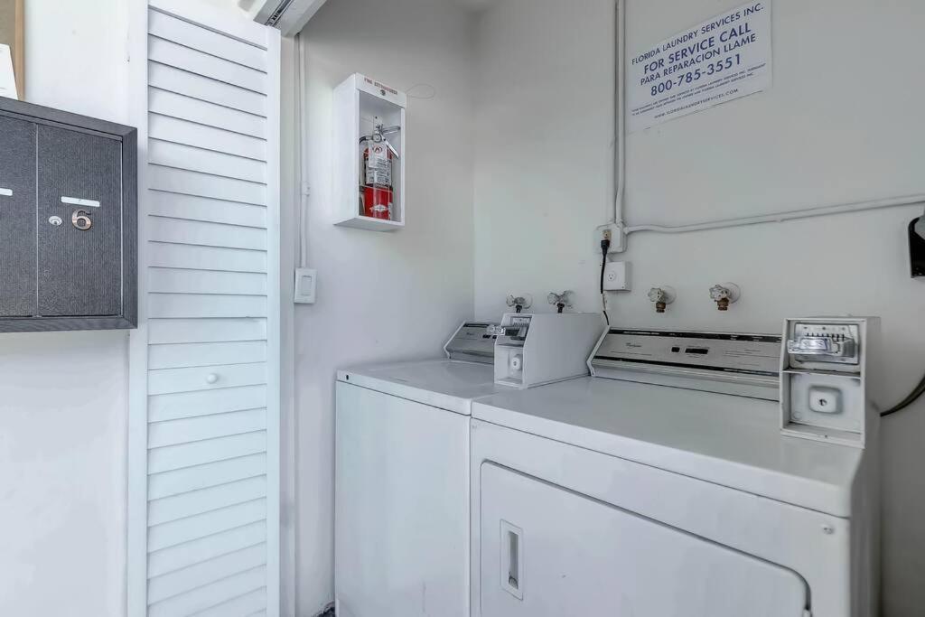 Chic Retreat: 2Br Apartment! Fort Lauderdale Extérieur photo
