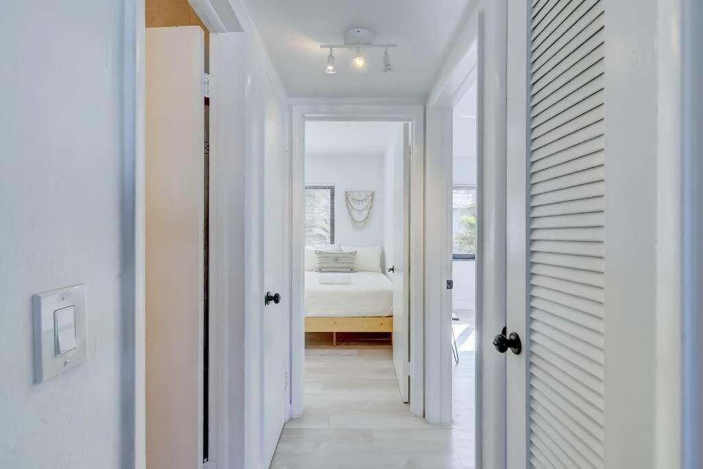 Chic Retreat: 2Br Apartment! Fort Lauderdale Extérieur photo