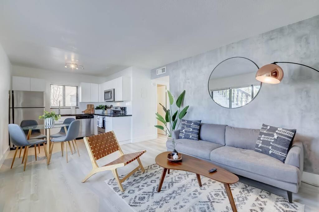 Chic Retreat: 2Br Apartment! Fort Lauderdale Extérieur photo